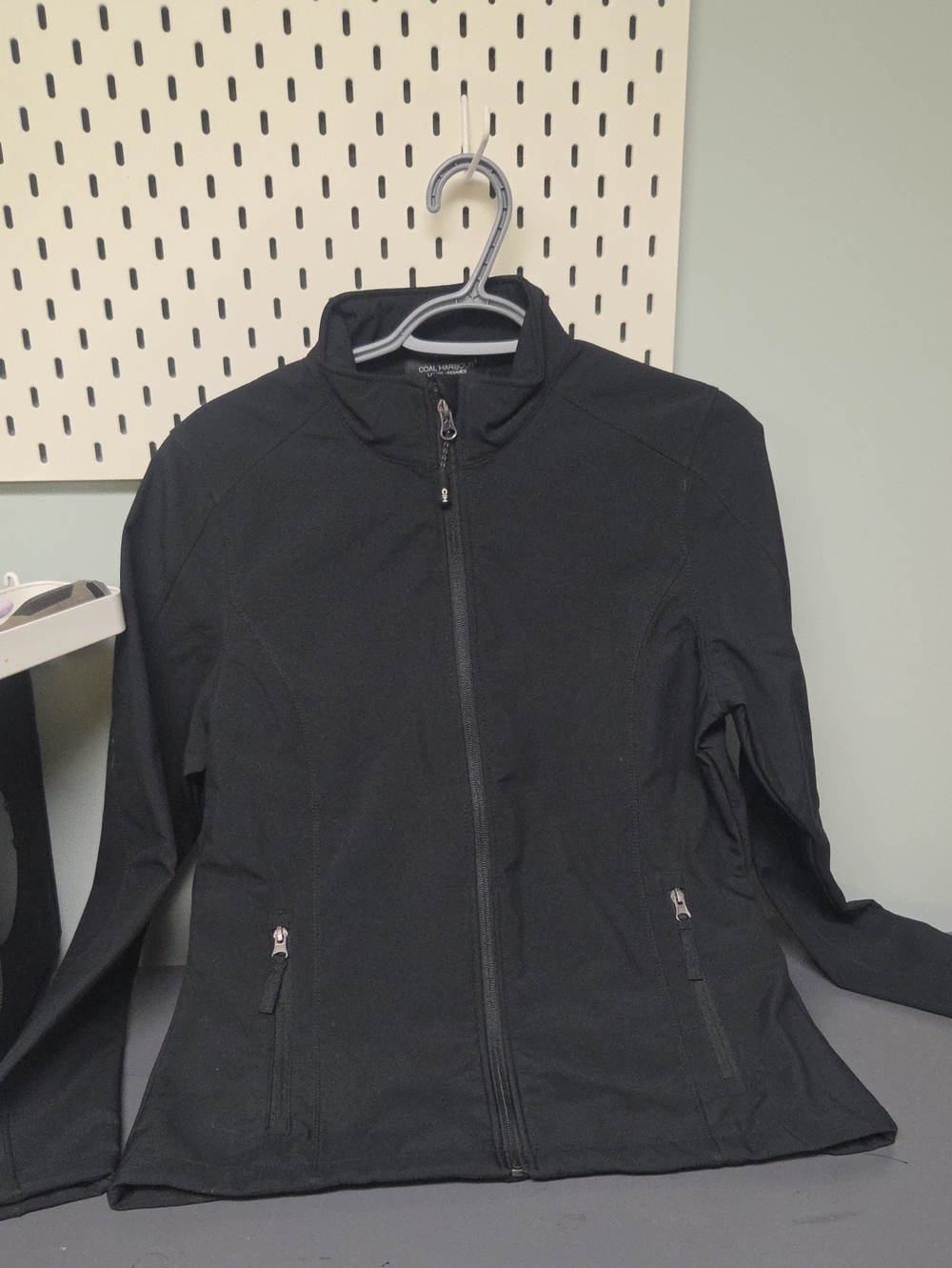 Black Women’s Zip-Up Jacket - Coal Harbour